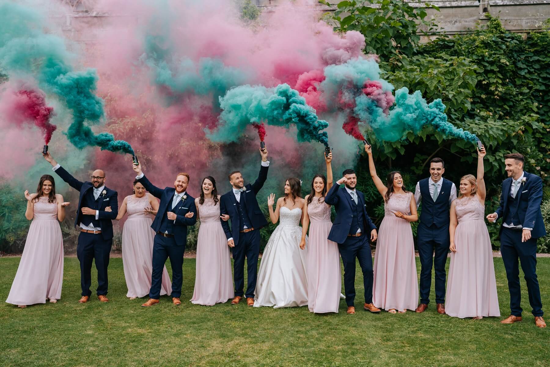Top 5 Benefits of Weekend Weddings